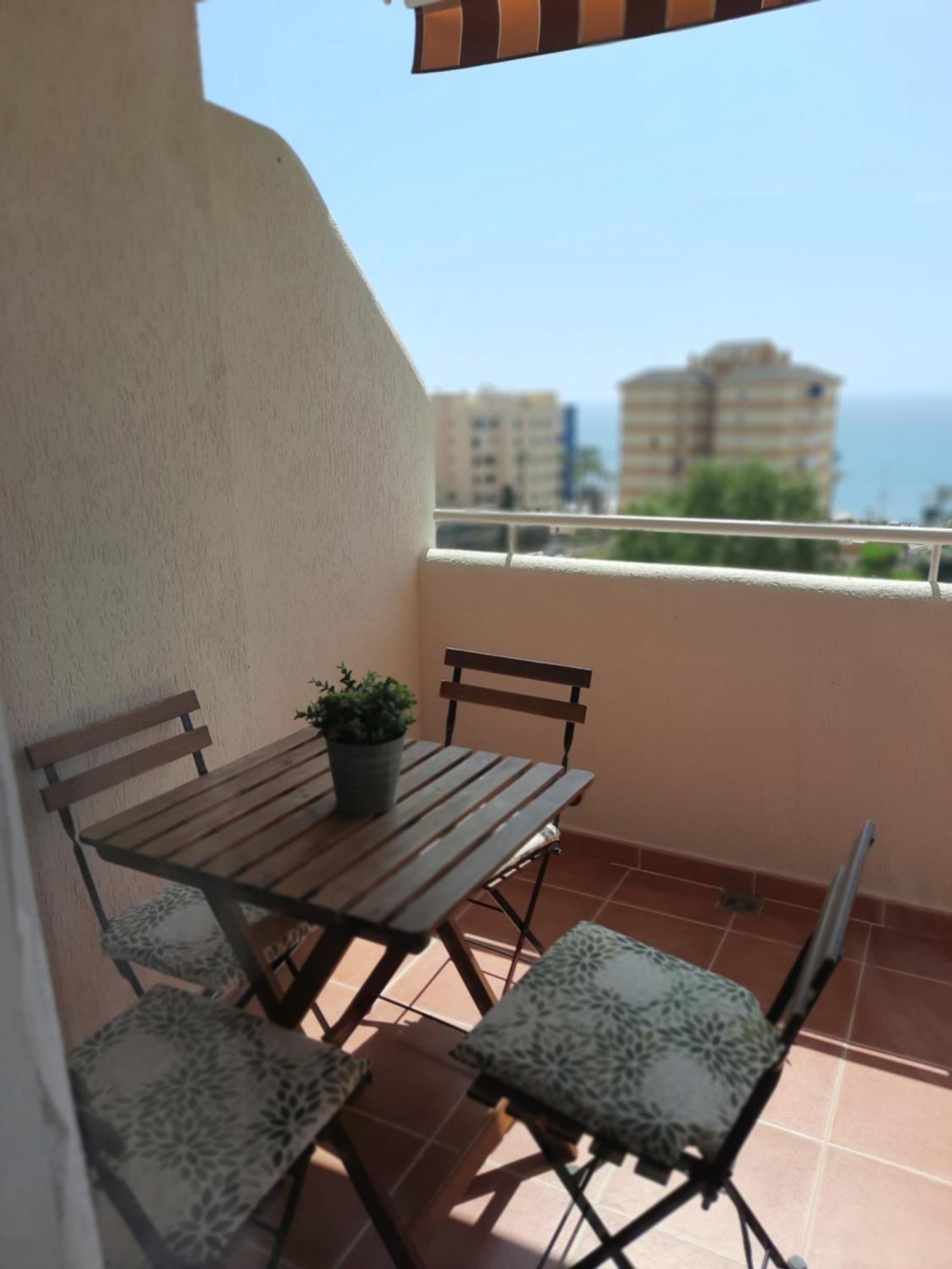 Benalbeach HOLIDAYS BENALMÁDENA Habitación foto