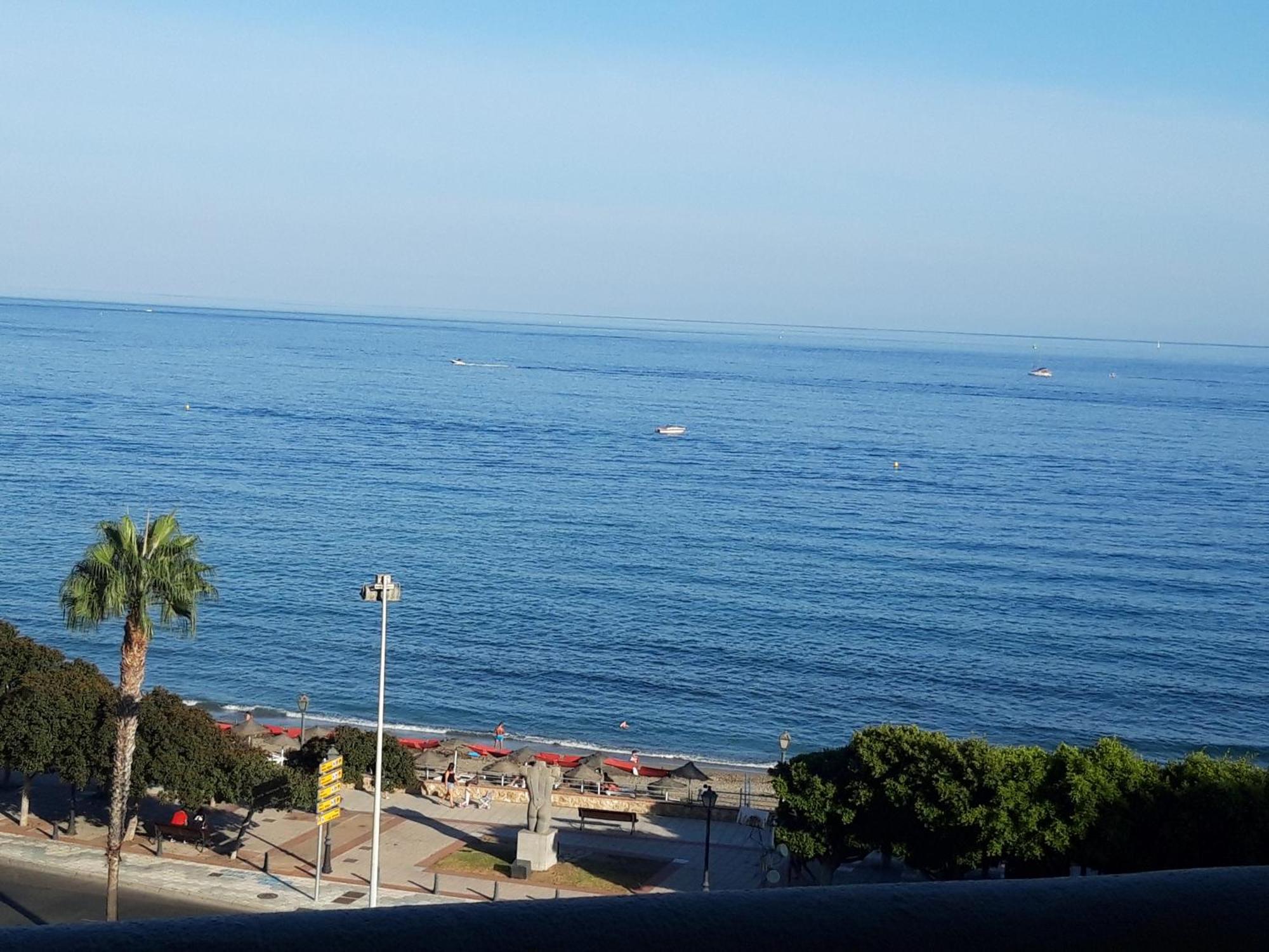 Benalbeach HOLIDAYS BENALMÁDENA Habitación foto